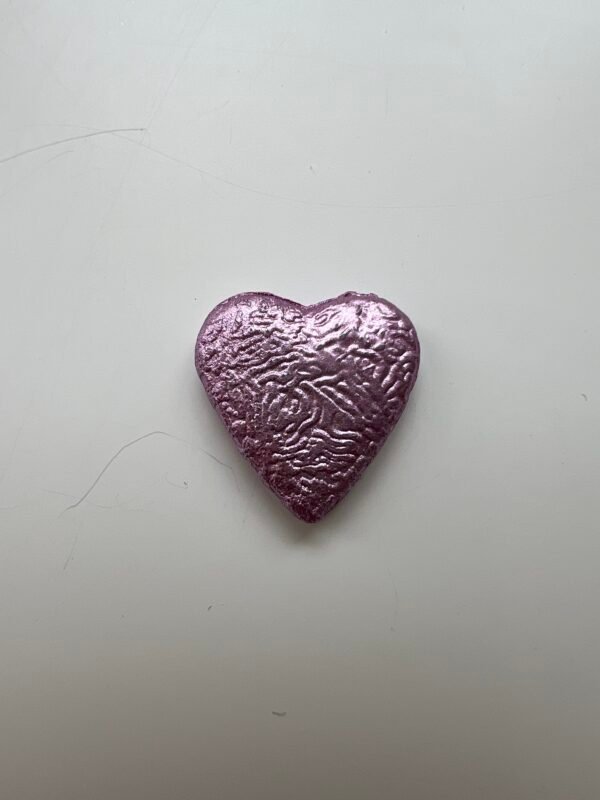 Embellissement coeur violet petit
