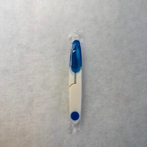 Ciseaux de précision bleu