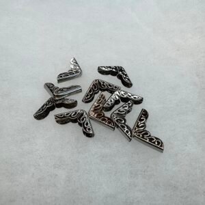 Embellissement coins argentés