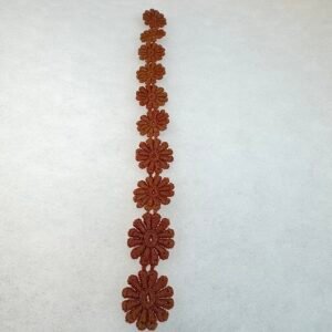 Fleurs brodées marrons