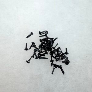 Petites attaches parisiennes noires