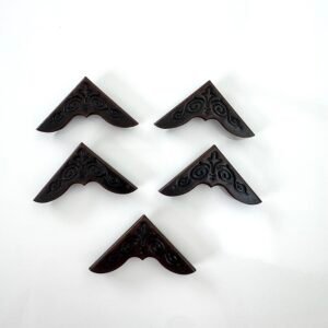 Embellissement coins bronze foncé