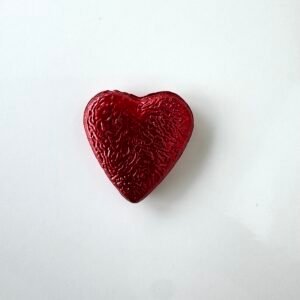 Embellissement cœur rouge moyen
