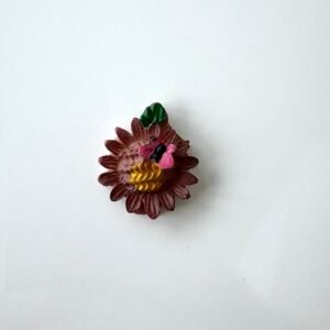 Embellissement fleur marron et papillon