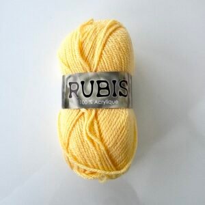 Pelote de laine jaune