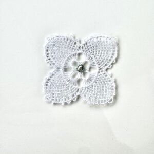 Embellissement fleur brodée avec strass