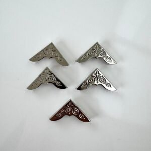 Embellissement coins argentés